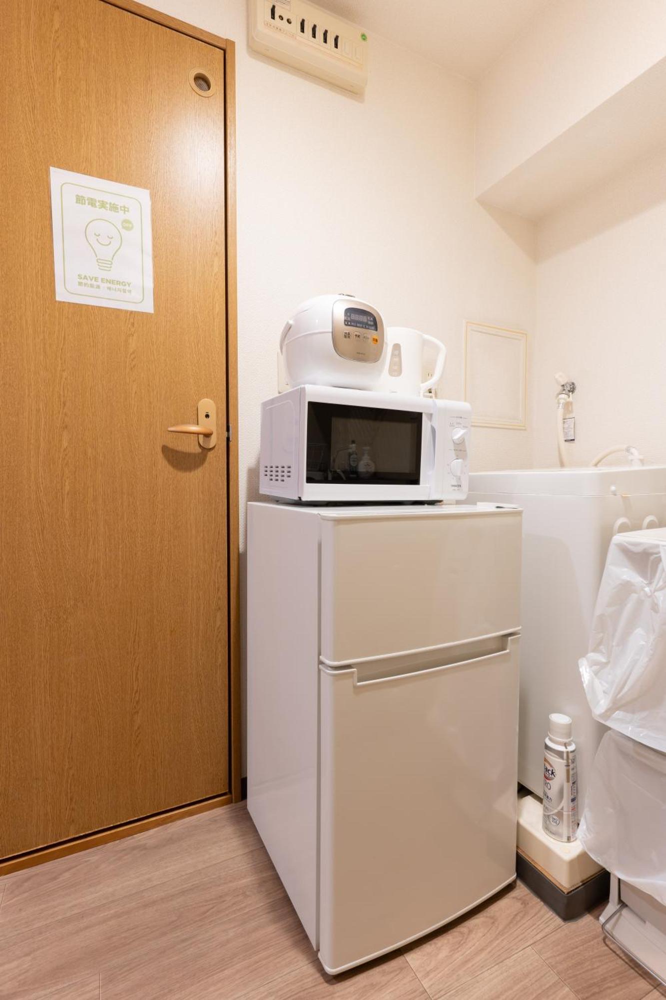 Apartment コンフィデンスロン601 *